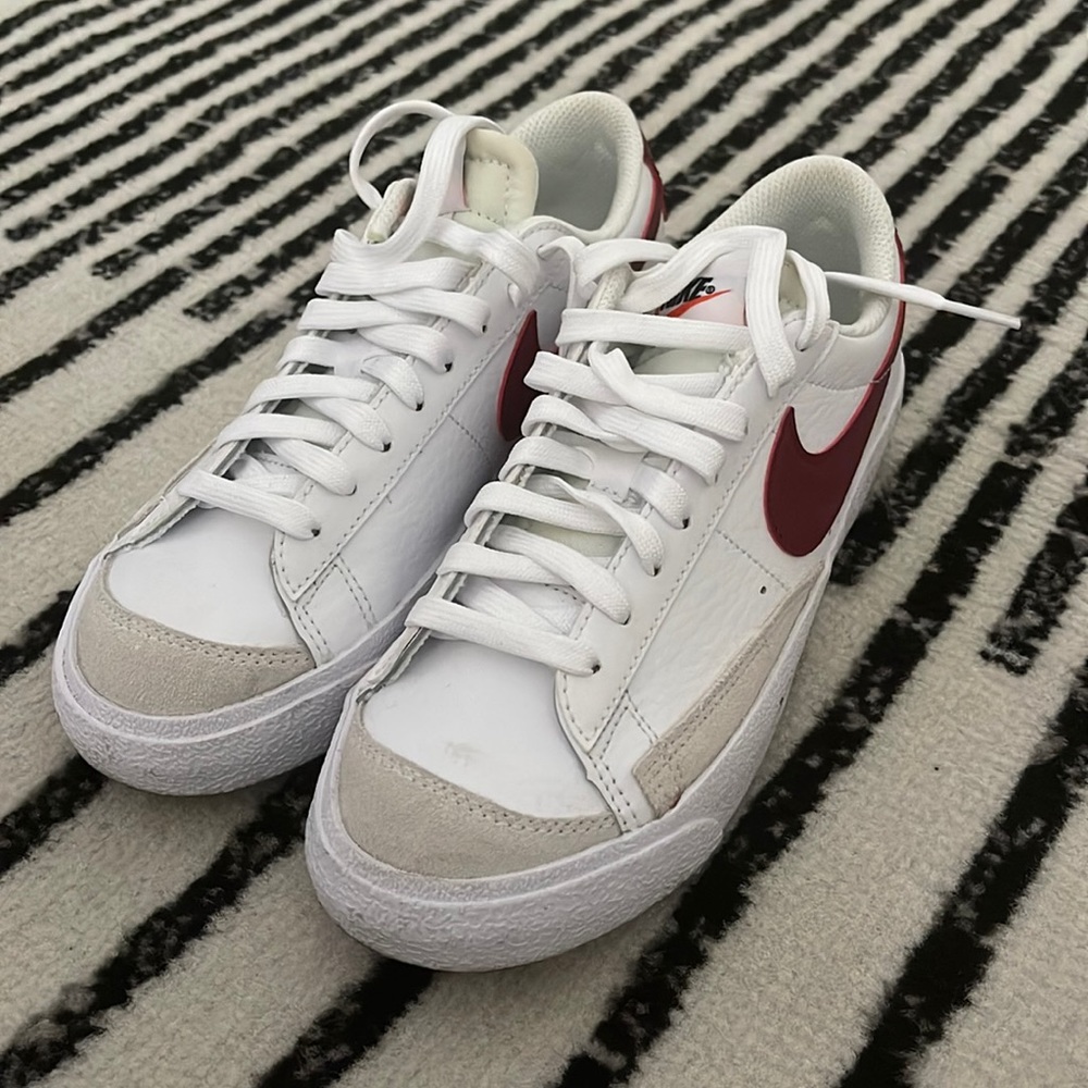 Blazer low 77